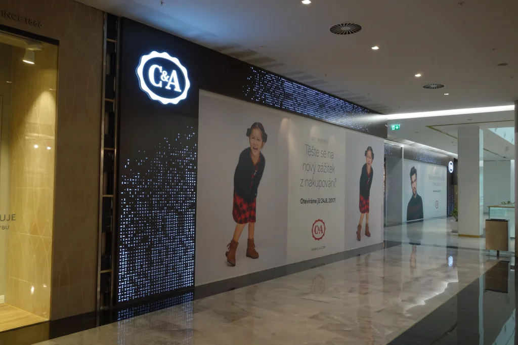 Modernization of the visual identity of a fashion retail chain in Central Europe